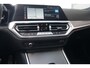 BMW 3-Serie 318i Executive Edition | Head-up display |