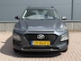 Hyundai Kona 1.0T Essence / Dealer Onderhouden / Trekhaak / 1200KG Trekgewicht / Navigatie / Achteruitrijcamera / Krell Audio / Parkeersensoren Achter / All-Season Banden /