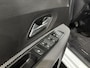 Dacia Sandero 90PK TCe Comfort | 1e eigenaar | Navi | Parkeersensoren | Apple CarPlay/Android Auto | Airco | Cruise Control | Armsteun | Elektrische Ramen & Spiegels | Licht & Regen Sensor |