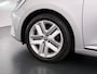 Renault Clio 1.6 E-Tech Hybrid Keyless Apple/Android Lane-dep. CruiseControl Usb Navi Regensensor Aut.Verlichting Isofix Ecc Pdc Dab Bordherkenning Elek.Ramen/Spiegels 140 Zen