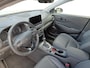 Hyundai Kona 1.6 GDI HEV Premium | Trekhaak | Apple Carplay/Android Auto | Adaptive cruise control | Dodenhoek herkenning | Leren bekleding