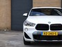 BMW X2 sDrive20i M Sport X Pano | HUD | 20" M | Trekhaak | NL Auto | Leder