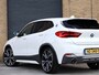 BMW X2 sDrive20i M Sport X Pano | HUD | 20" M | Trekhaak | NL Auto | Leder