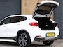 BMW X2 sDrive20i M Sport X Pano | HUD | 20" M | Trekhaak | NL Auto | Leder