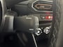 Dacia Sandero Stepway 90PK TCe Comfort Automaat | Camera | Parkeersensoren | Climate Control | Lichtmetalen Velgen | Apple CarPlay/Android Auto | Cruise Control | Licht & Regen Sensor |