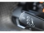 Volkswagen Golf 1.5 eTSI R-Line Pano HUD IQ H/K Lane Keyless Camera ACC