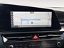 Kia Niro EV DynamicPlusLine 64.8 kWh | Glazen schuif-/kanteldak | Stoel- en stuurverwarming | Elektrisch bedienbare achterklep | Head-up display | Dodehoek assistentie | Achteruitrijcamera | Apple/Android Carplay | LED | Climate control