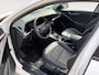 Kia Niro EV DynamicPlusLine 64.8 kWh | Glazen schuif-/kanteldak | Stoel- en stuurverwarming | Elektrisch bedienbare achterklep | Head-up display | Dodehoek assistentie | Achteruitrijcamera | Apple/Android Carplay | LED | Climate control