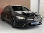 Mercedes-Benz CLA Shooting Brake 200 Business Solution AMG Automaat / Navigatie full map / Camera / Cruise control