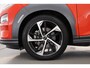 Hyundai Kona Electric EV Premium 64 kWh | |Rijklaar ! |SOH 96.6% | Warmtepomp | HUD | Krell | Adapt. Cruise | Camera | Stoel- Stuurverw. | Keyless | Leder