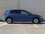 Volkswagen Golf 1.5 eTSI Life Edition 116pk DSG | Navigatie | Cruise control | Stoel- & Stuurverwarming | Trekhaak | App-Connect | Lichtmetalen velgen |