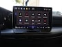 Volkswagen Golf 1.5 eTSI Life Edition 116pk DSG | Navigatie | Cruise control | Stoel- & Stuurverwarming | Trekhaak | App-Connect | Lichtmetalen velgen |