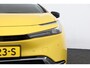 Toyota Prius 2.0 Plug-in Executive | Apple Carplay/Android Auto | elektrisch bedienbare achterklep |