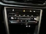 Volkswagen T-Roc 1.5 TSI 150pk DSG Life Navigatie Trekhaak Parkeersensoren App-Connect DAB+