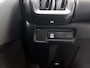 Toyota Urban Cruiser Executive 61 kWh | Parkeersensoren | Navigatie | JBL