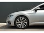 Volkswagen Arteon 1.5 TSI 150pk Business R | Achteruitrijcamera | 19" | Adaptive Cruise | Stoelverwarming | Navigatie