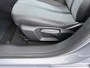 Peugeot e-208 Allure | Elektrische parkeerrem | Elektrische parkeerrem | Extra getinte achterste zijruiten en achterruit