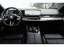 BMW 5-Serie 530e M Sport Edition | 300PK | Pano | Harman Kardon | 360° | HUD | Driving Assistant Professional | Maxton | BMW 530e M Sport Edition 300 PK Plug-in Hybrid met 2.0 viercilinder, panoramadak, Head-Up Display, 360° camera, Harman Kardon Premium Sound, 21-inch lichtmetalen velgen, Driving Assistant Pro