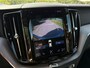 Volvo XC60 2.0 T4 R-Design Automaat / Panoramadak / Leder-Alcantara / Camera / Stoelverwarming / 19" Velgen / Navi / PDC / Cruise