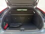 Volvo XC60 2.0 T4 R-Design Automaat / Panoramadak / Leder-Alcantara / Camera / Stoelverwarming / 19" Velgen / Navi / PDC / Cruise