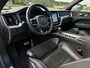 Volvo XC60 2.0 T4 R-Design Automaat / Panoramadak / Leder-Alcantara / Camera / Stoelverwarming / 19" Velgen / Navi / PDC / Cruise