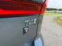 Volvo XC60 2.0 T4 R-Design Automaat / Panoramadak / Leder-Alcantara / Camera / Stoelverwarming / 19" Velgen / Navi / PDC / Cruise