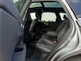 Volvo XC60 2.0 T4 R-Design Automaat / Panoramadak / Leder-Alcantara / Camera / Stoelverwarming / 19" Velgen / Navi / PDC / Cruise