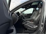 Volvo XC60 2.0 T4 R-Design Automaat / Panoramadak / Leder-Alcantara / Camera / Stoelverwarming / 19" Velgen / Navi / PDC / Cruise