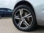 Volvo XC60 2.0 T4 R-Design Automaat / Panoramadak / Leder-Alcantara / Camera / Stoelverwarming / 19" Velgen / Navi / PDC / Cruise