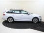 Skoda Octavia Combi 1.4 TSI iV PHEV Business Edition | SoH 94% | Trekhaak | Cruise control | Stoel- en stuurwielverwarming | Parkeersensoren achter | Navigatie | Lane assist | Sfeerverlichting |