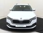Skoda Octavia Combi 1.4 TSI iV PHEV Business Edition | SoH 94% | Trekhaak | Cruise control | Stoel- en stuurwielverwarming | Parkeersensoren achter | Navigatie | Lane assist | Sfeerverlichting |