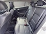 Mercedes-Benz GLA 180 Premium | Pano | Leder sportstoelen | Camera | 18" | Cruise |