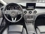 Mercedes-Benz GLA 180 Premium | Pano | Leder sportstoelen | Camera | 18" | Cruise |