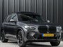 BMW X3 xDrive30e High Executive M Sport Pro | Panoramadak | Frozen Deep Grey Metallic | Carbon Interieur | HUD | 360 Camera | HIFI | Memory Seats | Ambiance | Interieur | Trekhaak | BMW Gesture Control |