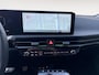 Kia EV6 GT-Line Business Edition 84 kWh | Rijdende Demo ! | Draadloos Apple Carplay / Android Auto | Navigatiesysteem | Elektrisch Verstelbare voorstoelen | Licht + Regensensor | Stoelverwarming+ Stoelkoeling  | Stuurverwarming | Elektrisch Bedienbare Achterklep | 19"Lichtmetalen Velgen | Lederen Bekleding.