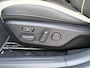 Kia EV6 GT-Line Business Edition 84 kWh | Rijdende Demo ! | Draadloos Apple Carplay / Android Auto | Navigatiesysteem | Elektrisch Verstelbare voorstoelen | Licht + Regensensor | Stoelverwarming+ Stoelkoeling  | Stuurverwarming | Elektrisch Bedienbare Achterklep | 19"Lichtmetalen Velgen | Lederen Bekleding.