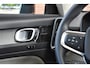 Volvo XC40 T5 262PK Recharge Inscription | Luxury Line | All-Season | Lighting |