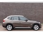 BMW X1 sDrive20i Business, leder, trekhaak afneembaar, navi, camera, keurige auto