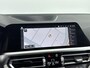 BMW 3-Serie Touring 330e Business Edition Plus | TREKHAAK | STOEL-STUUR VERWARMING | NAVIGATIE | CAMERA | CLIMATE CONTROL | LMV |