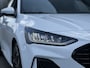 Ford Focus 1.0 EcoBoost ST-Line X / Pano / Trekhaak / Automaat