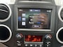 Peugeot Partner Tepee 1.2 PureTech Active Airco Cruise control Trekhaak 1300 kg Parkeerhulp voor en achter 2 schuifdeuren Apple Carplay Euro 6 Lage belasting particulier gebruik