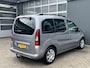 Peugeot Partner Tepee 1.2 PureTech Active Airco Cruise control Trekhaak 1300 kg Parkeerhulp voor en achter 2 schuifdeuren Apple Carplay Euro 6 Lage belasting particulier gebruik