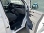 Volkswagen Transporter 2.0 TDI L2H1 30 DC Open laadbak Pick-up met Airco Cruise controle Trekhaak 2200kg trekgewicht Achterruitrij camera P-up Pick-up Openlaadbak