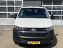 Volkswagen Transporter 2.0 TDI L2H1 30 DC Open laadbak Pick-up met Airco Cruise controle Trekhaak 2200kg trekgewicht Achterruitrij camera P-up Pick-up Openlaadbak