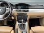 BMW 3-Serie 330i High Executive Trekhaak | Navi | Youngtimer | Aut | Pdc