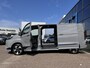 Ford E-Transit Custom 320 L2H1 Sport 71 kWh 218PK 2x Schuifdeur Bijrijdersstoel 2300KG Trekgewicht Adaptieve Cruise Stuurverwarming Navi Stoelverwarming Carplay Blind-Spot *Nieuw*