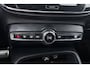 Volvo XC40 2.0 B4 Inscription (PANORAMADAK, TREKHAAK, STOEL/STUUR VERWARMING, CAMERA, PARKEERSENSOREN)