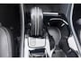 Volvo XC40 2.0 B4 Inscription (PANORAMADAK, TREKHAAK, STOEL/STUUR VERWARMING, CAMERA, PARKEERSENSOREN)