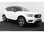Volvo XC40 2.0 B4 Inscription (PANORAMADAK, TREKHAAK, STOEL/STUUR VERWARMING, CAMERA, PARKEERSENSOREN)