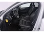 Volvo XC40 2.0 B4 Inscription (PANORAMADAK, TREKHAAK, STOEL/STUUR VERWARMING, CAMERA, PARKEERSENSOREN)